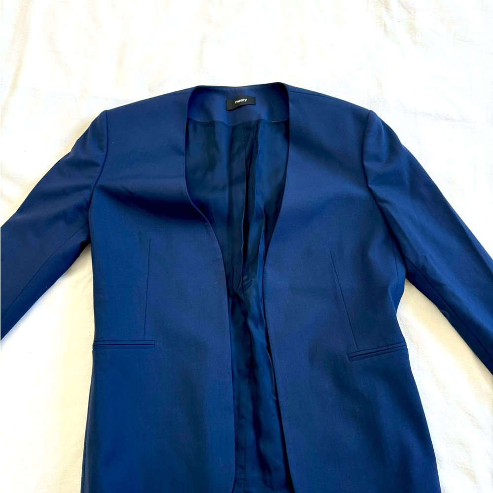 Theory Blue modern blazer